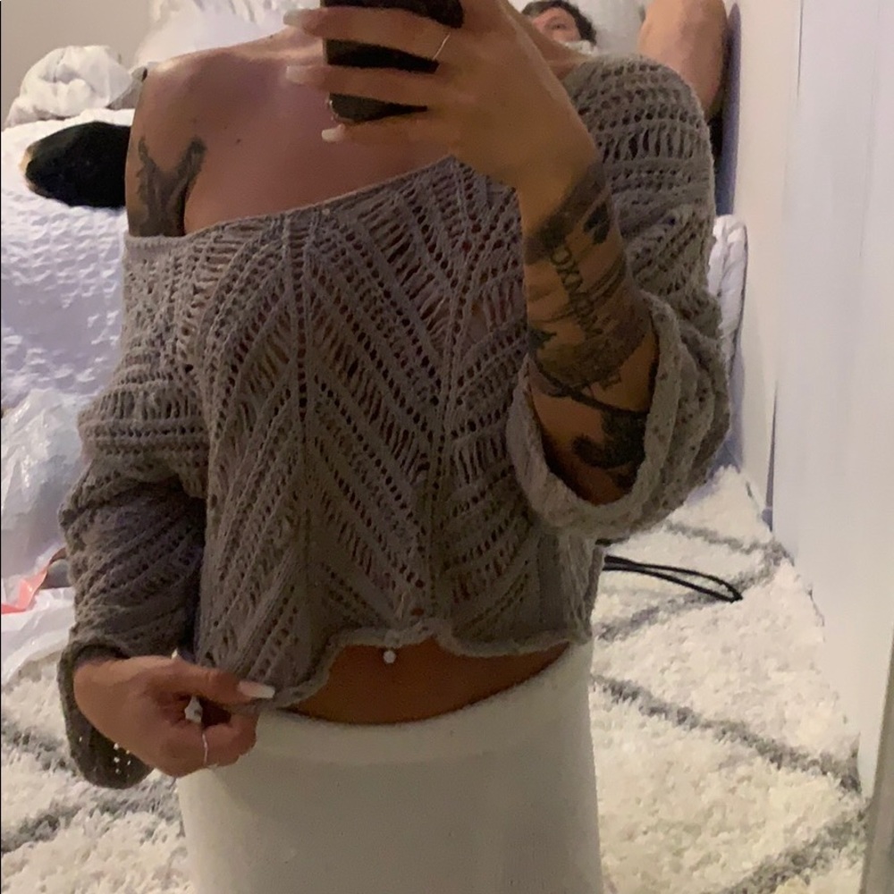 Crop off shoulder crotchet top